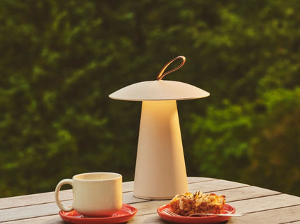 Lampe de table rechargeable Ara To Go 2 LED sable Nordlux