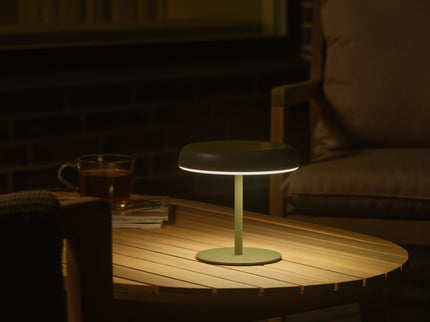 Lampe solaire de table Elmer LED vert olive Nordlux