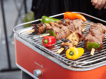 Barbecook E-Carlo Elektrische Tafelgrill Rood sfeerfoto met eten
