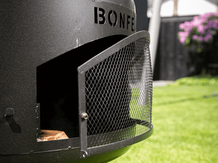 BonFeu BonGiano tuinhaard zwart sfeer foto detail deurtje
