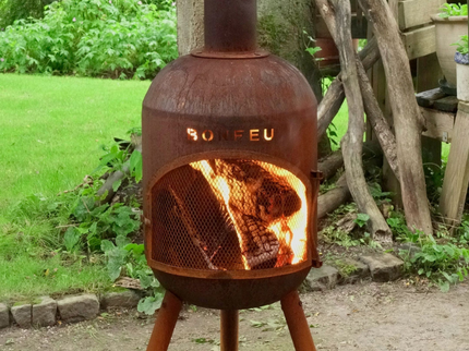 BonSolo roest tuinhaard sfeer foto met vuur
