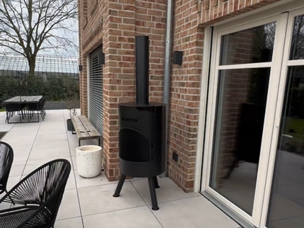 Bonton 60 in garden