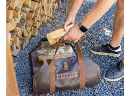 BonFeu hout tas sfeerfoto hout vullen
