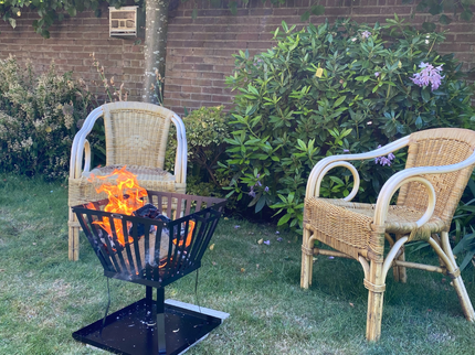 HEAT vuurkorf Skal sfeerfoto met tuinset