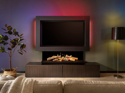 Kalifre E-55 voorkant in een woonkamer met de media wall
