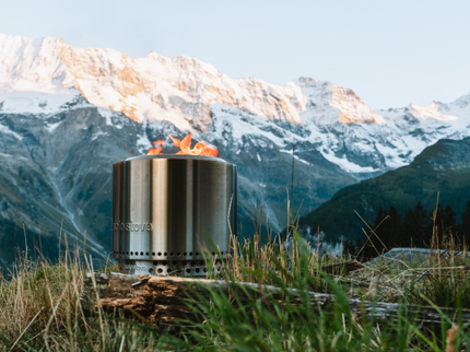 Solo Stove Bonfire 2.0 RVS + Standaard sfeerfoto
