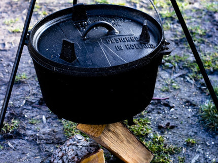Driepoot pan detail 