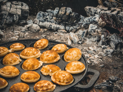 The Windmill Poffertjespan met poffertjes