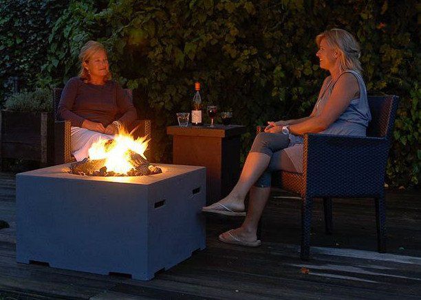 Happy Cocooning Table de feu carrée Taupe