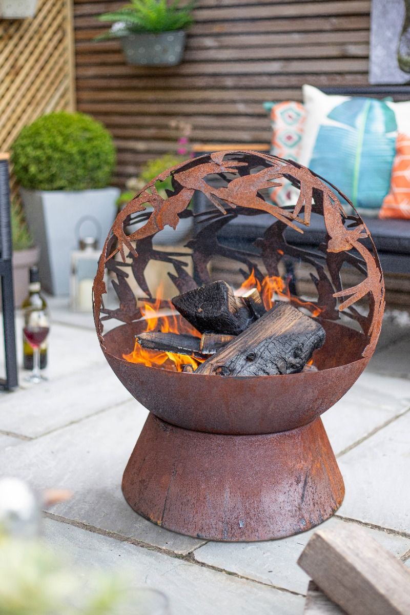 La Hacienda Swallows Globe Brasero panier rouille