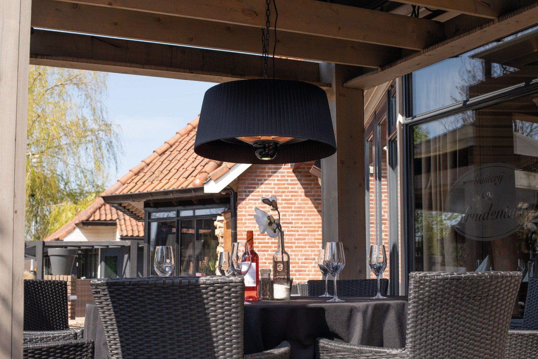 Sunred Artix Chauffage Suspendu 1800 Noir