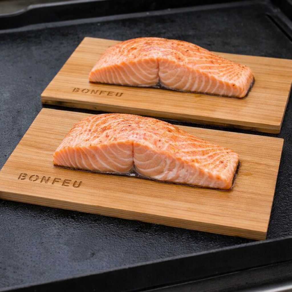 Planches à fumer en bois de cèdre FlavorBoard (2 pièces) BonFeu
