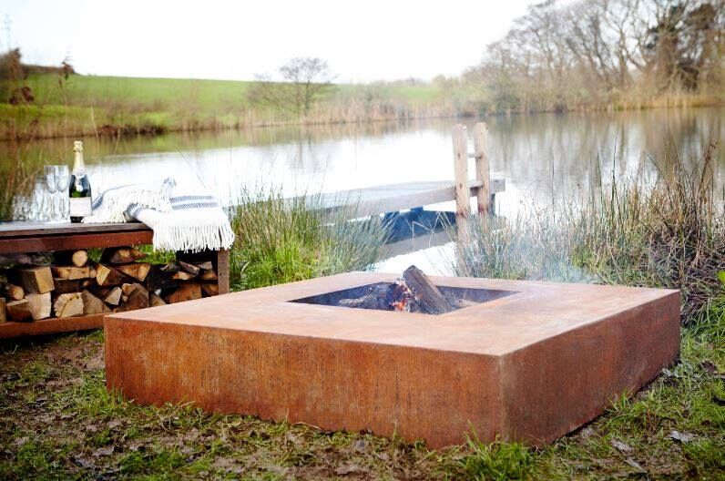 FORNO Table de Feu Acier Corten Carré (Ø 120 cm)