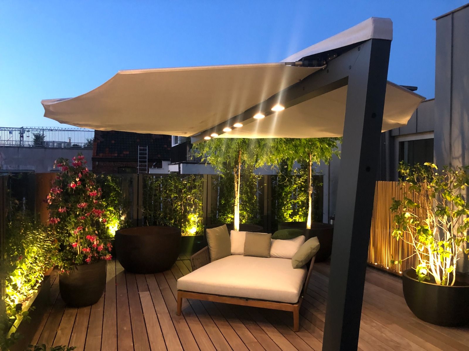 Heatsail LEAF® Chauffe terrasse / Parasol 