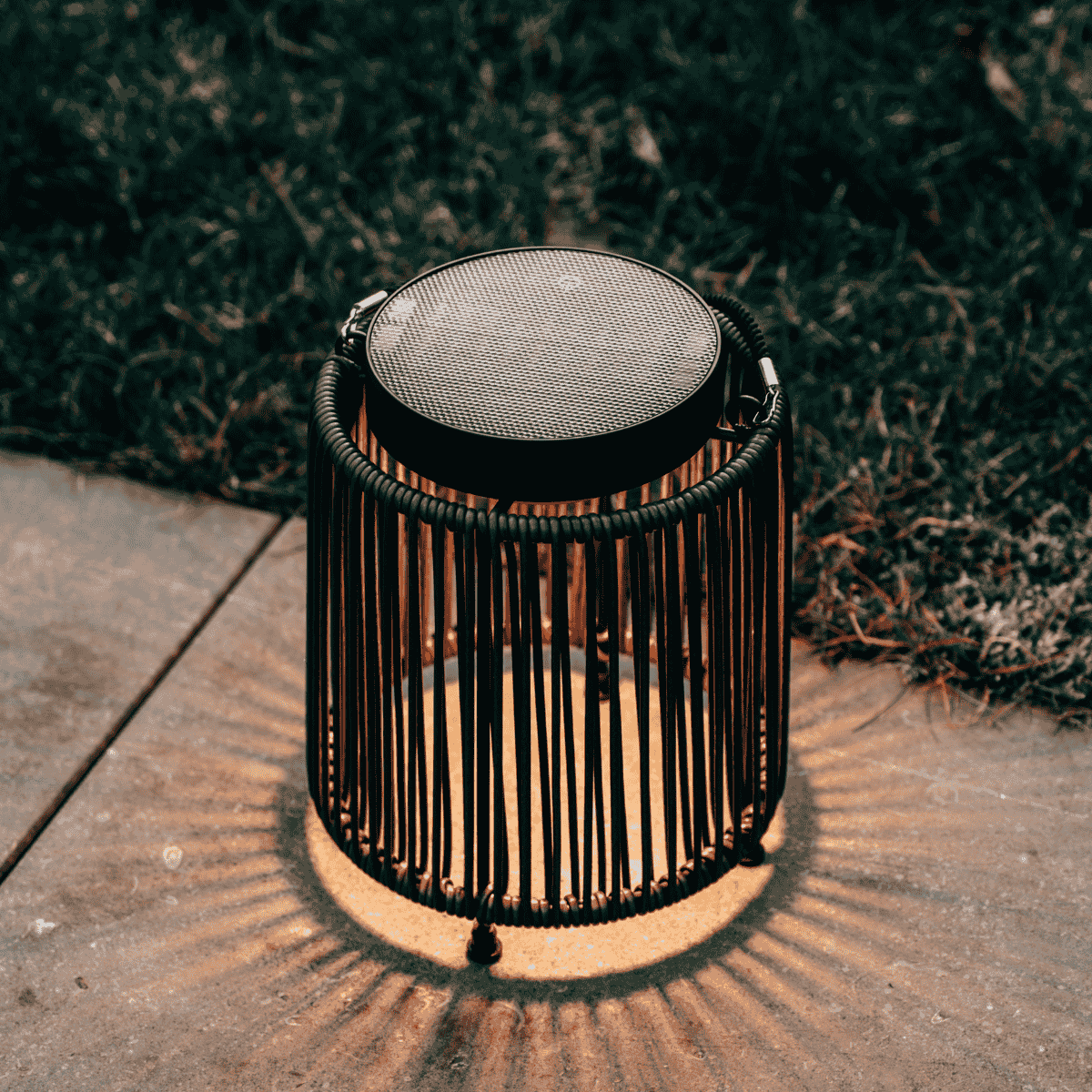 Lampadaire solaire Luca charbon intense ZOLUNA